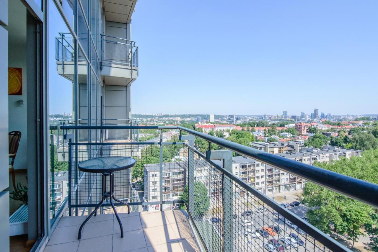 Helios 19 Luxury Vilnius Apartment Buitenkant foto