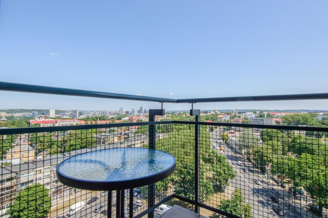 Helios 19 Luxury Vilnius Apartment Buitenkant foto